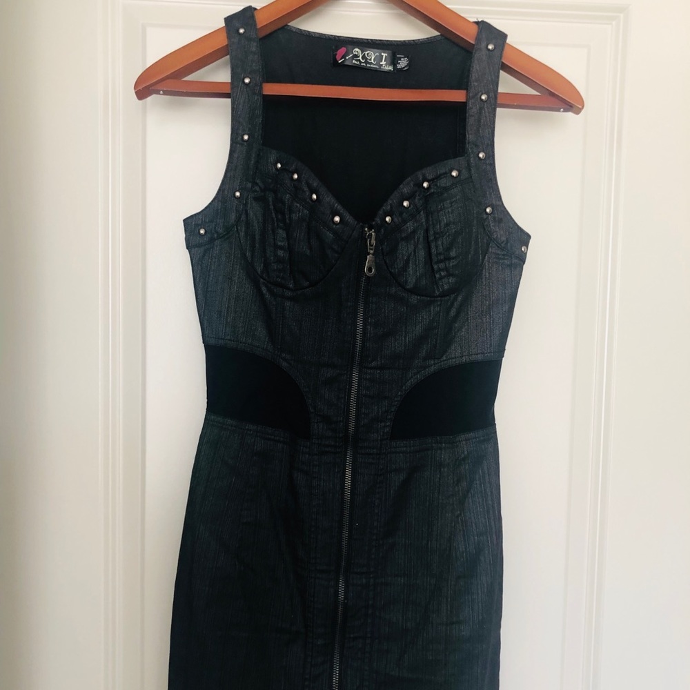 XXI dress